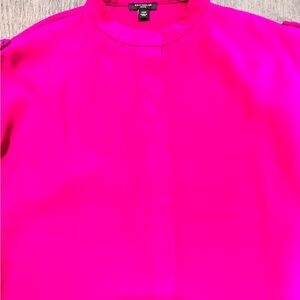 Ann Taylor Women's Pink short dress very flattering